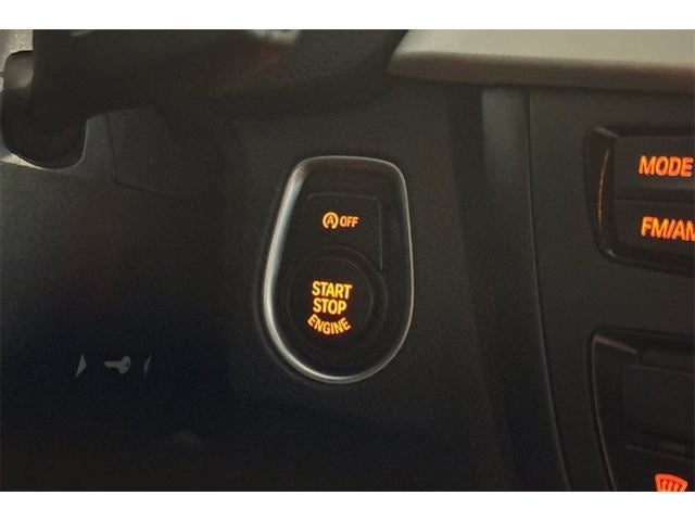 2015 BMW 3 Series 320i