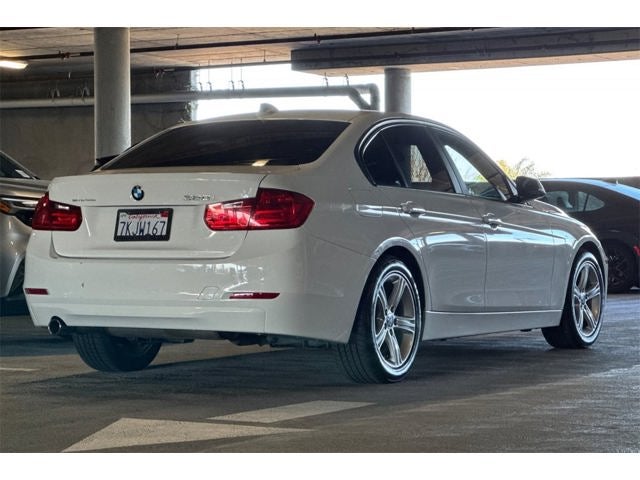 2015 BMW 3 Series 320i