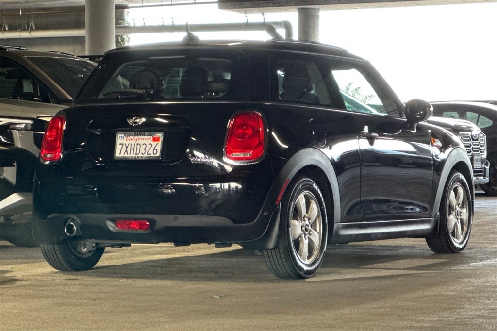 2017 MINI Hardtop 2 Door Cooper
