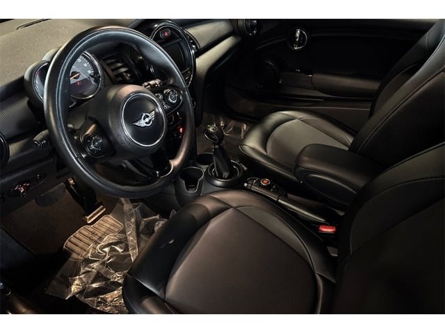 2017 MINI Hardtop 2 Door Cooper