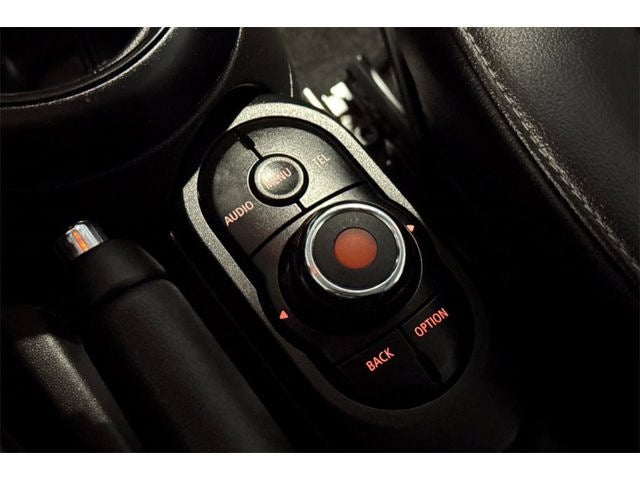 2017 MINI Hardtop 2 Door Cooper