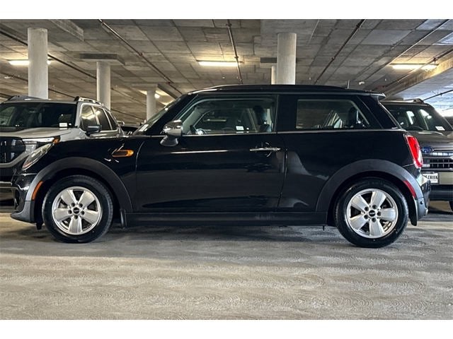 2017 MINI Hardtop 2 Door Cooper