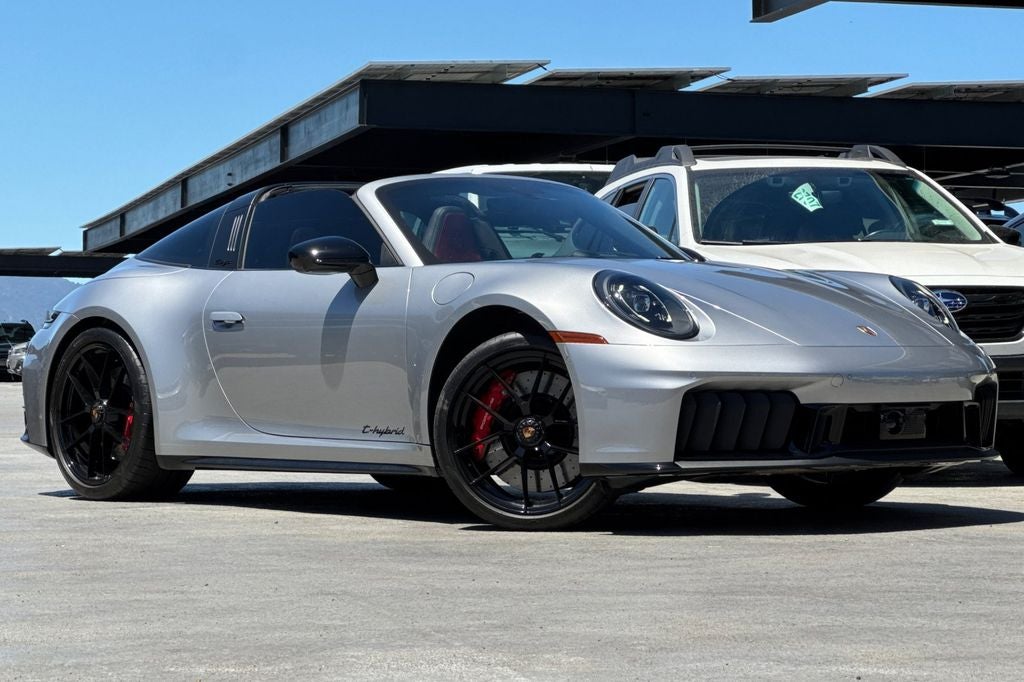 2025 Porsche 911 Targa 4 GTS