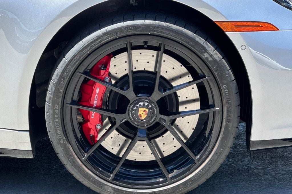 2025 Porsche 911 Targa 4 GTS