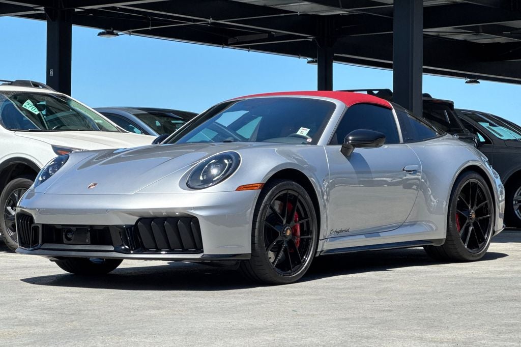 2025 Porsche 911 Targa 4 GTS