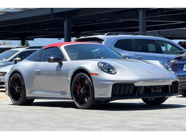 2025 Porsche 911 Targa 4 GTS