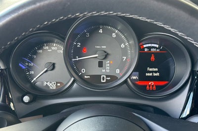 2022 Porsche Macan Base