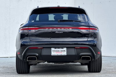 2022 Porsche Macan Base