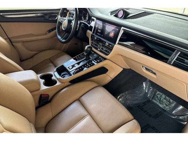 2022 Porsche Macan Base