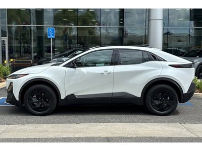 2026 Subaru Uncharted Sport