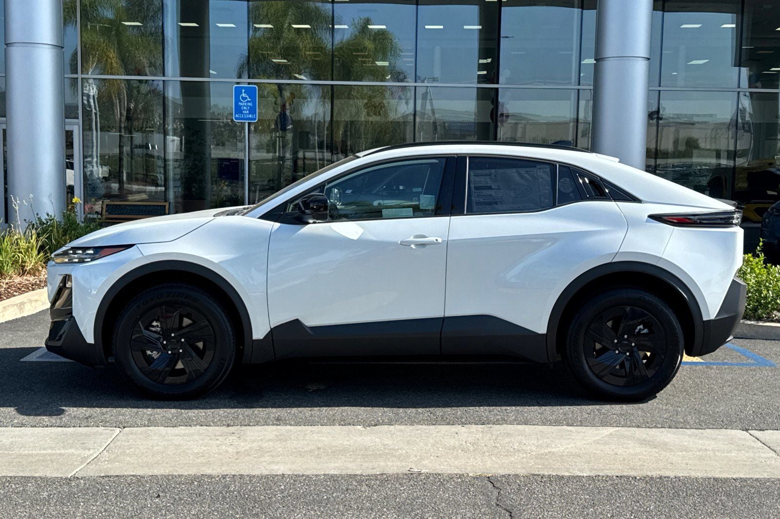 2026 Subaru Uncharted Sport