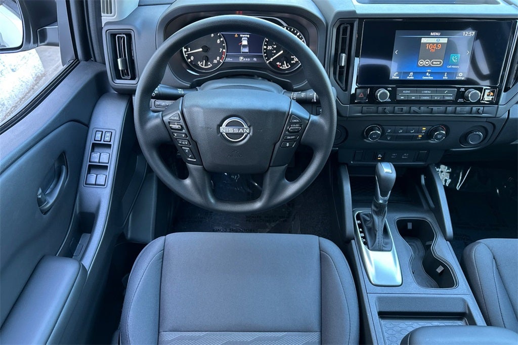 2025 Nissan Frontier S
