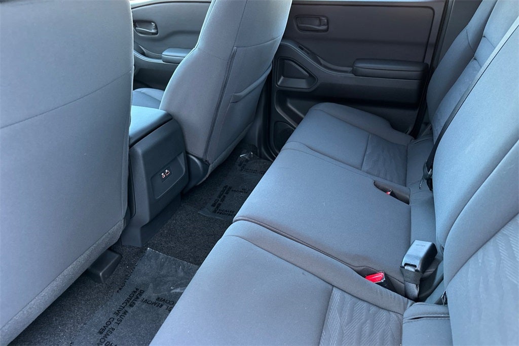 2025 Nissan Frontier S