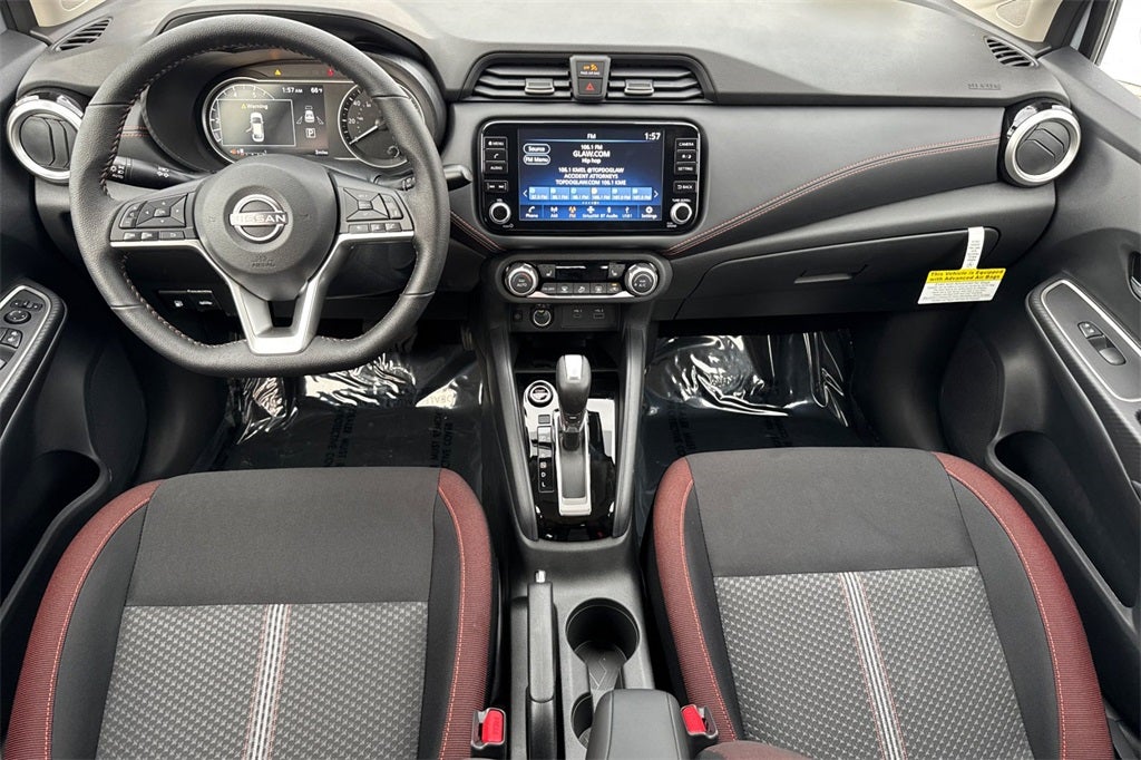 2025 Nissan Versa 1.6 SR