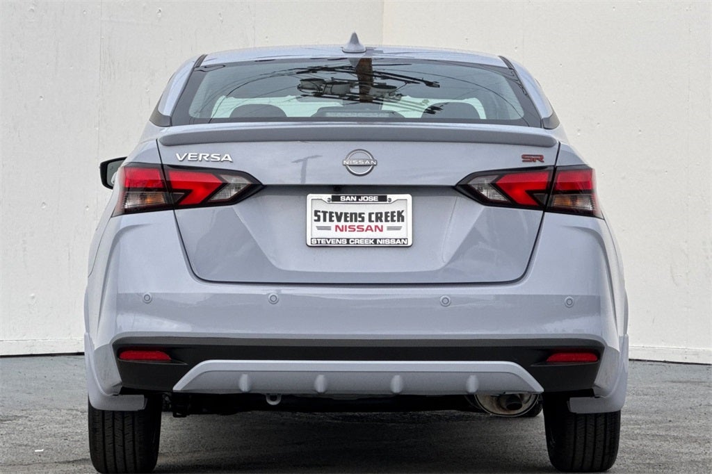 2025 Nissan Versa 1.6 SR