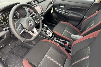 2025 Nissan Versa 1.6 SR