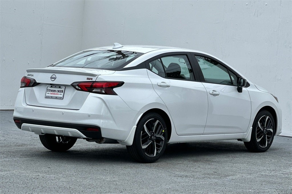 2025 Nissan Versa 1.6 SR