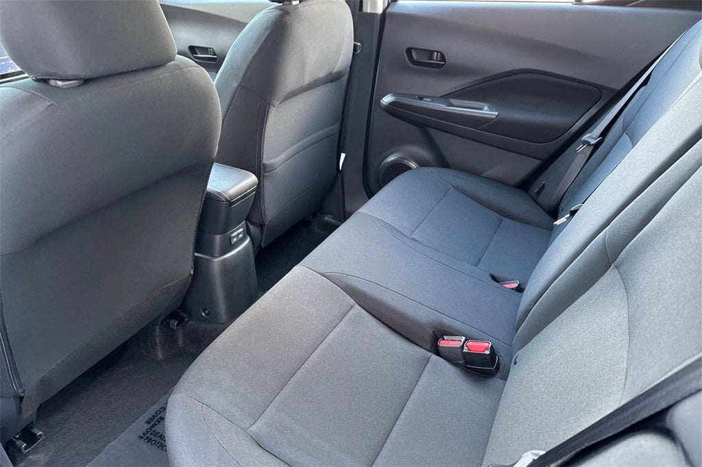 2025 Nissan Kicks Play S