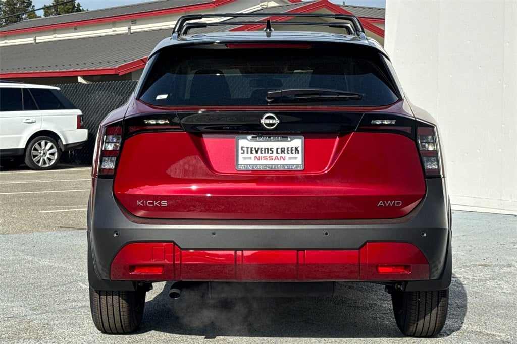 2025 Nissan Kicks SV