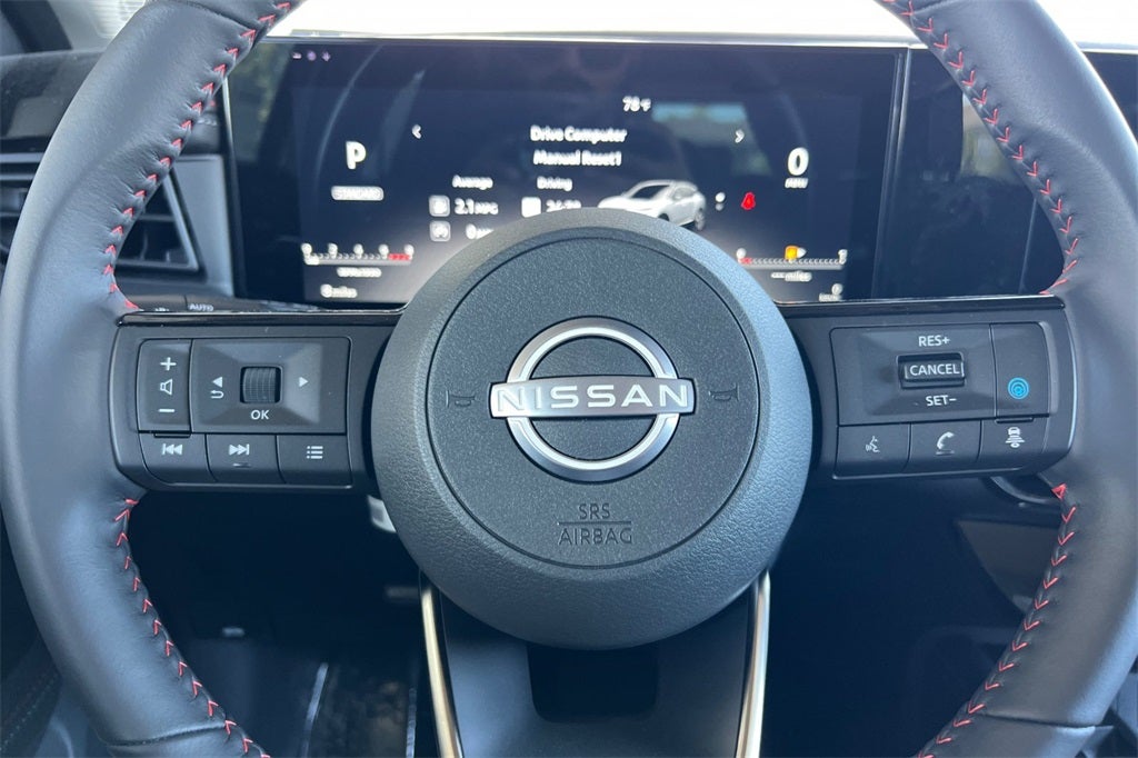 2025 Nissan Kicks SR