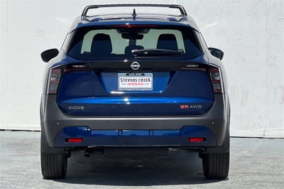 2025 Nissan Kicks SR