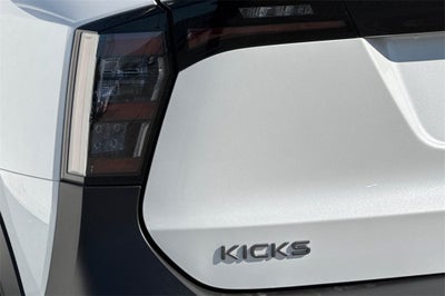 2026 Nissan Kicks SR