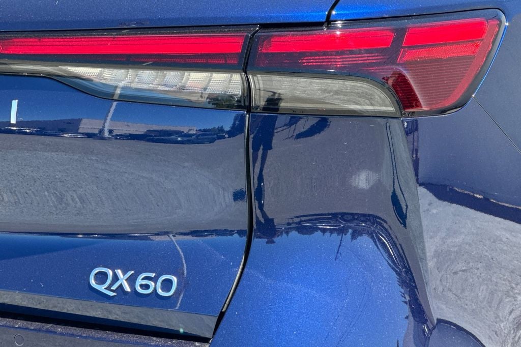 2027 INFINITI QX60 LUXE