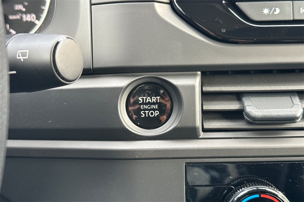 2025 Nissan Pathfinder S