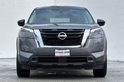 2025 Nissan Pathfinder S