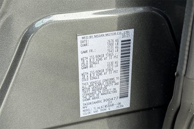 2025 Nissan Pathfinder S