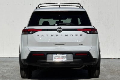 2026 Nissan Pathfinder SV