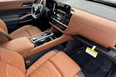 2025 Nissan Pathfinder Platinum