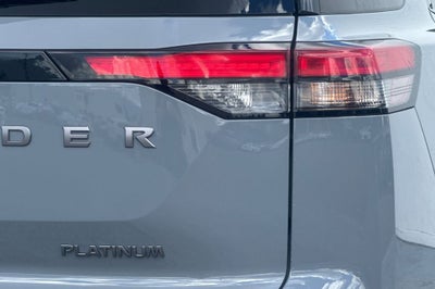 2026 Nissan Pathfinder Platinum