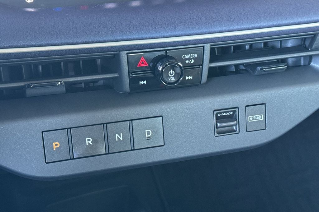 2026 Nissan Leaf PLATINUM+