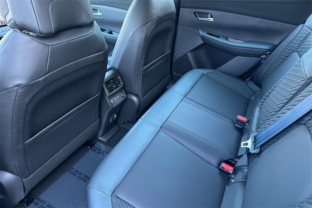 2026 Nissan Leaf PLATINUM+