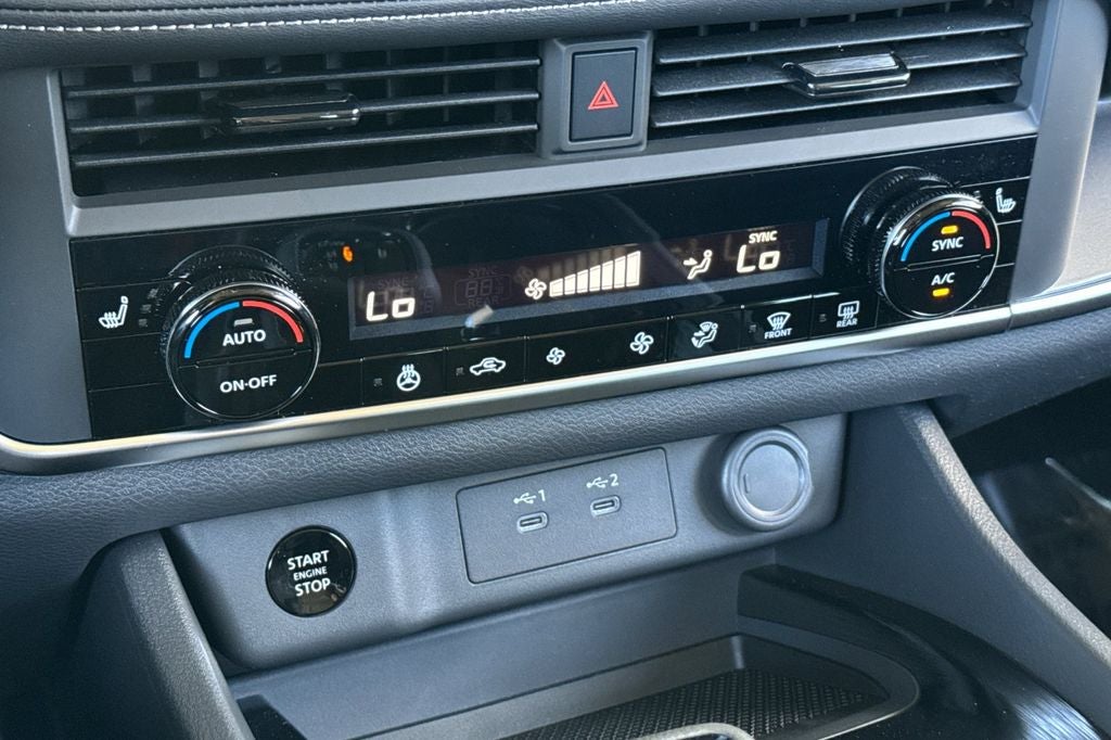 2026 Nissan Rogue Dark Armor