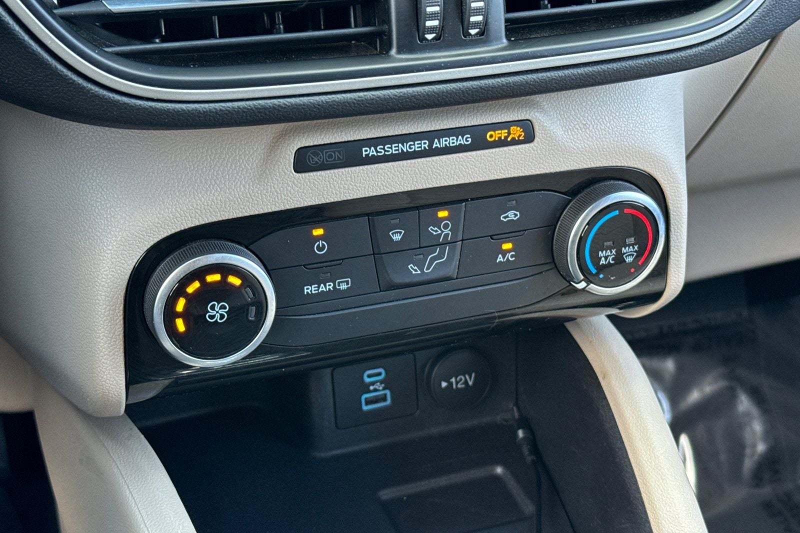 2022 Ford Escape SE Equipment Group 200A