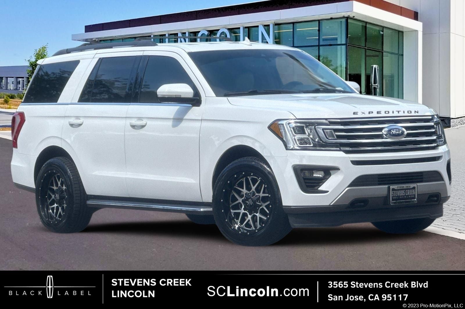 2020 Ford Expedition XLT Equipment Group 202A