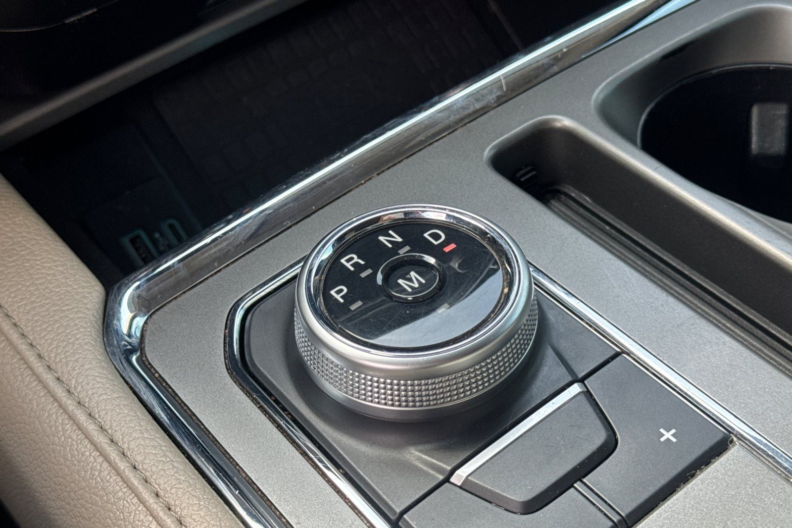 2020 Ford Expedition XLT Equipment Group 202A