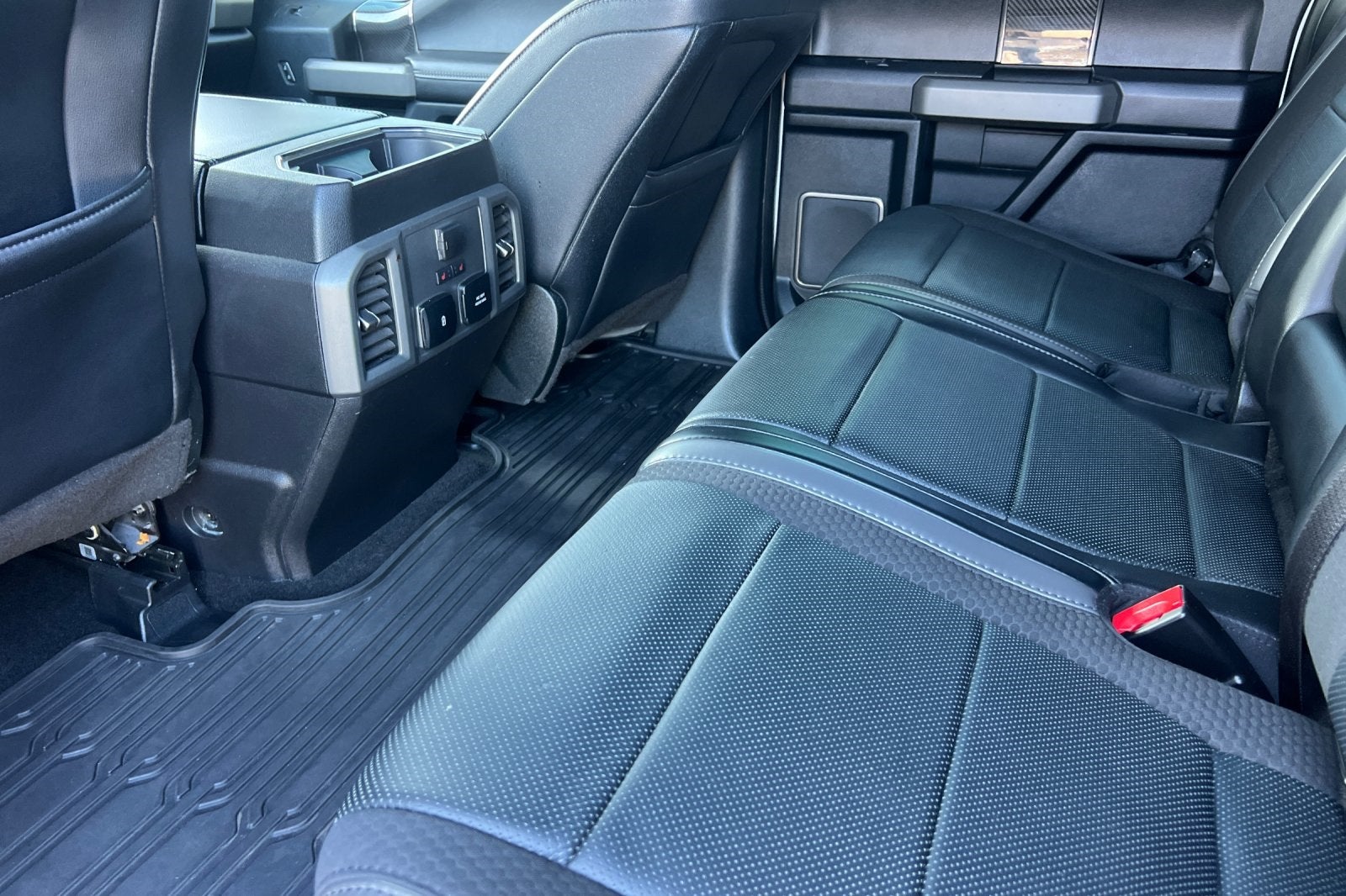 2019 Ford F-150 Raptor Equipment Group 802A Luxury