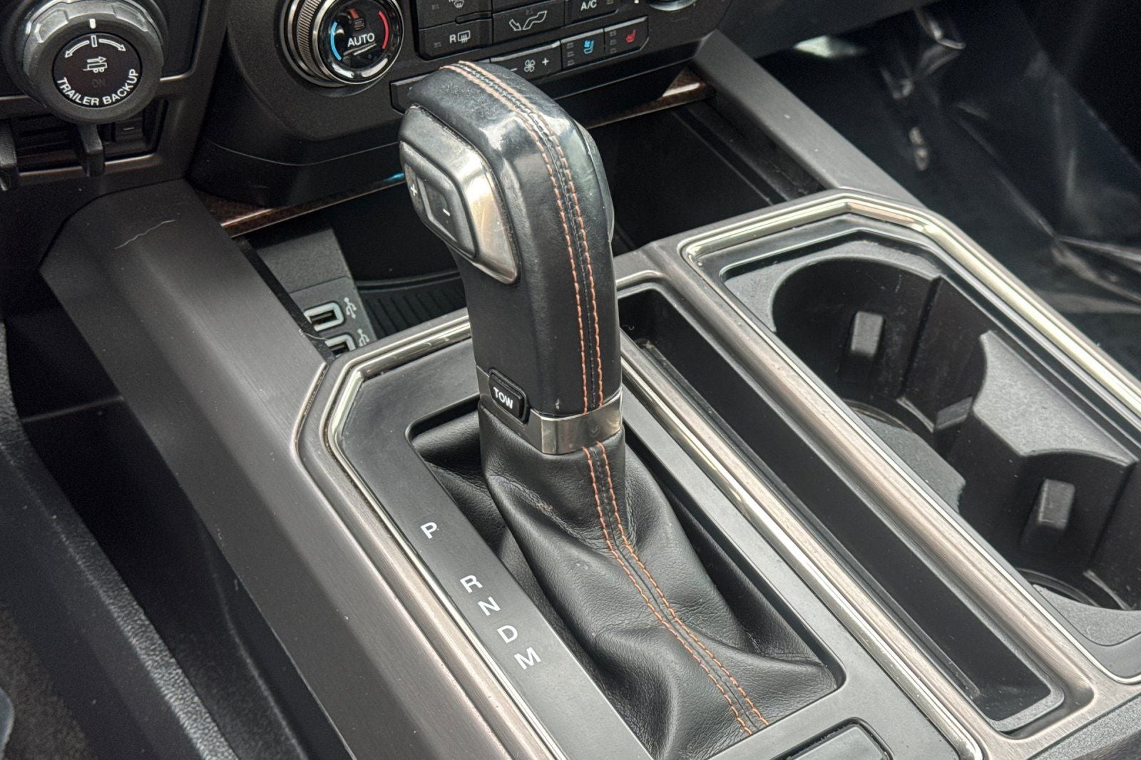 2018 Ford F-150 Raptor Equipment Group 802A Luxury
