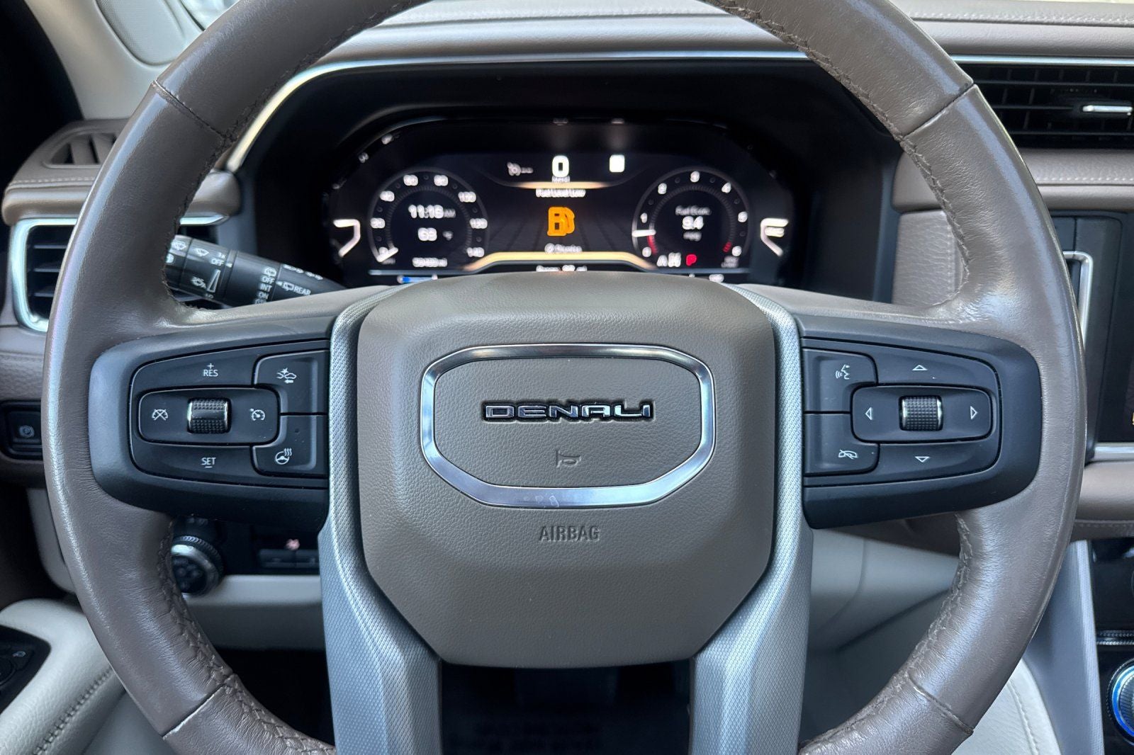 2022 GMC Yukon XL Denali