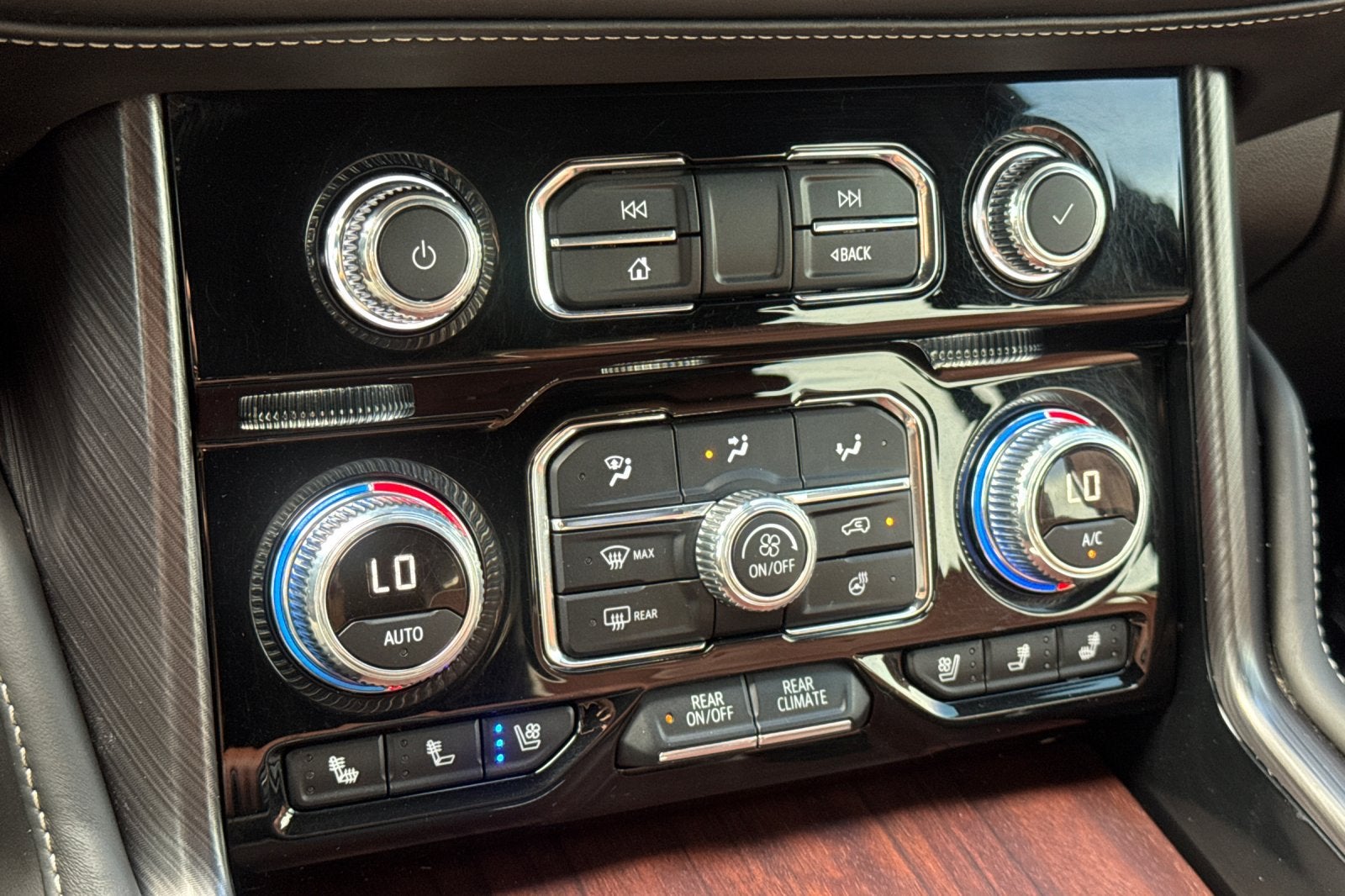 2023 GMC Yukon XL Denali Ultimate