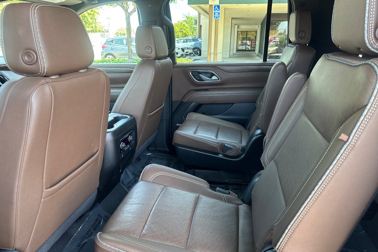 2022 Chevrolet Suburban High Country