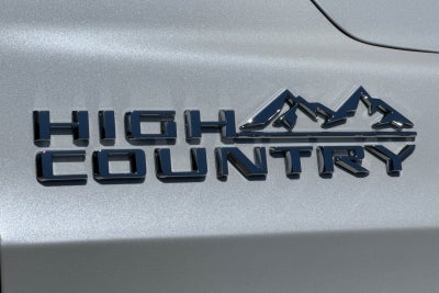 2022 Chevrolet Suburban High Country