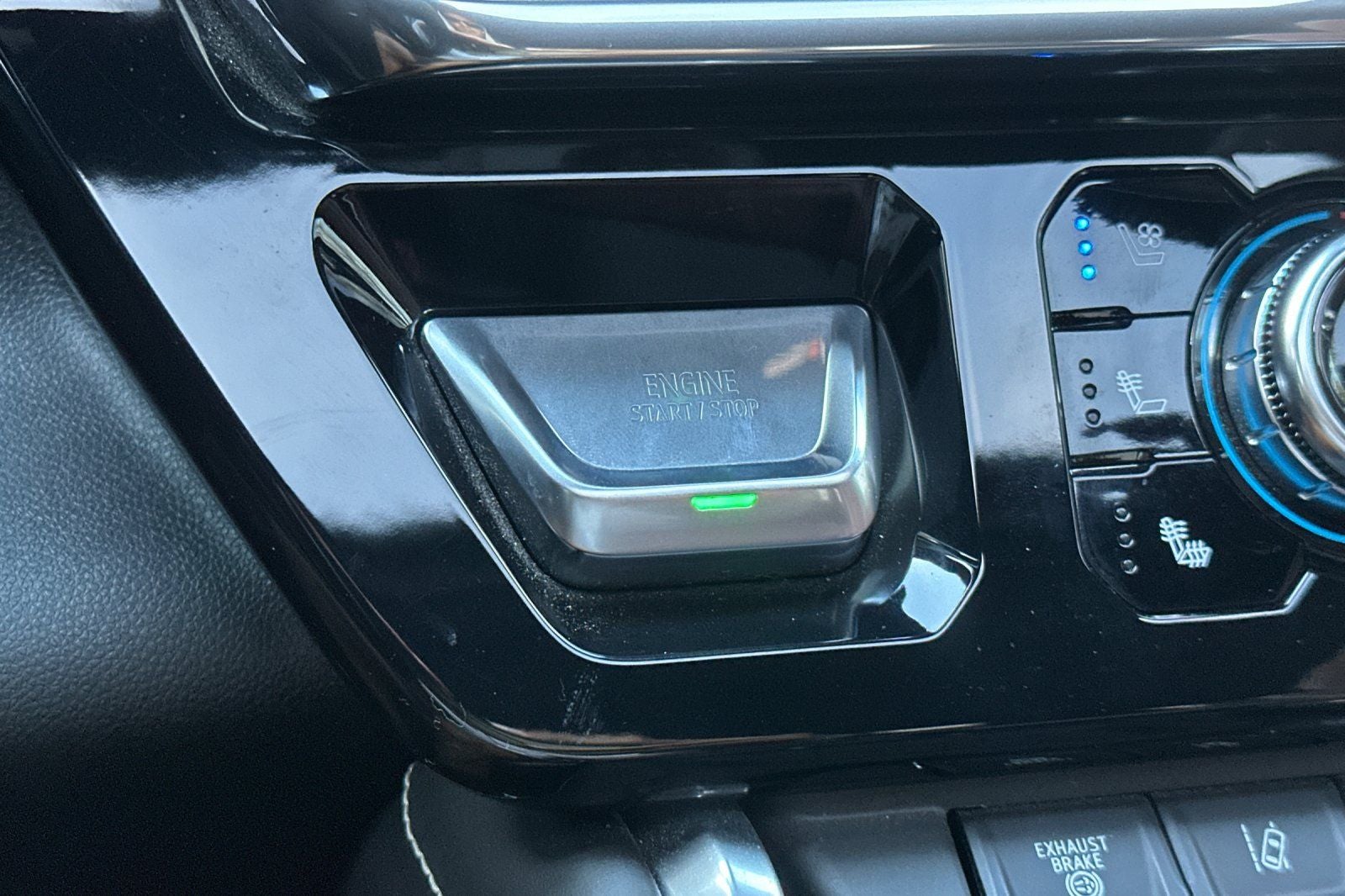 2025 GMC Sierra 3500HD Denali Ultimate