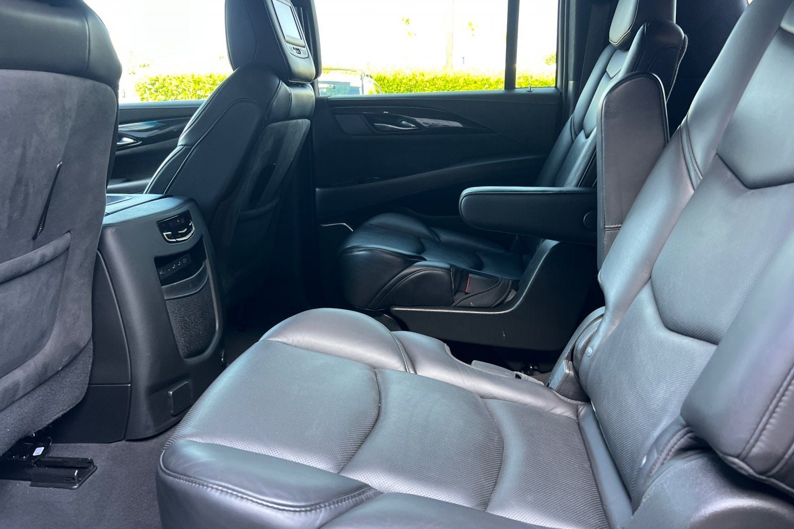 2019 Cadillac Escalade ESV Platinum Edition