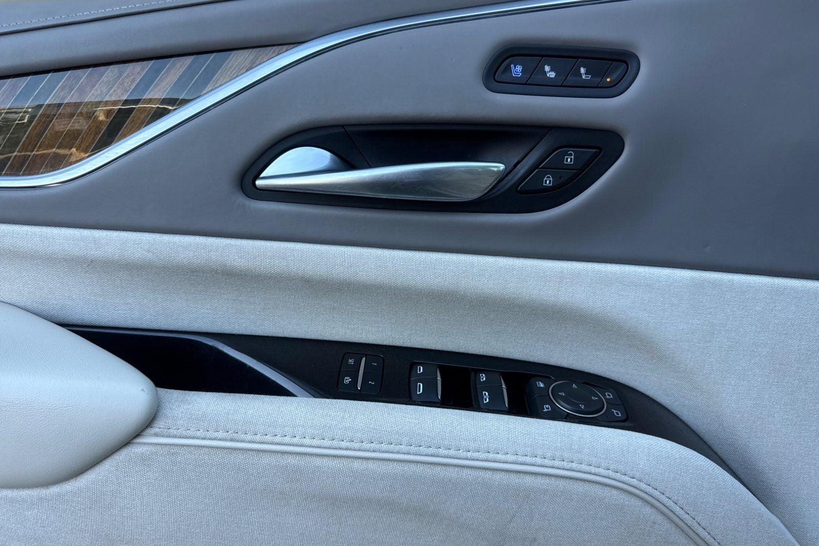 2022 Cadillac Escalade ESV Sport Platinum