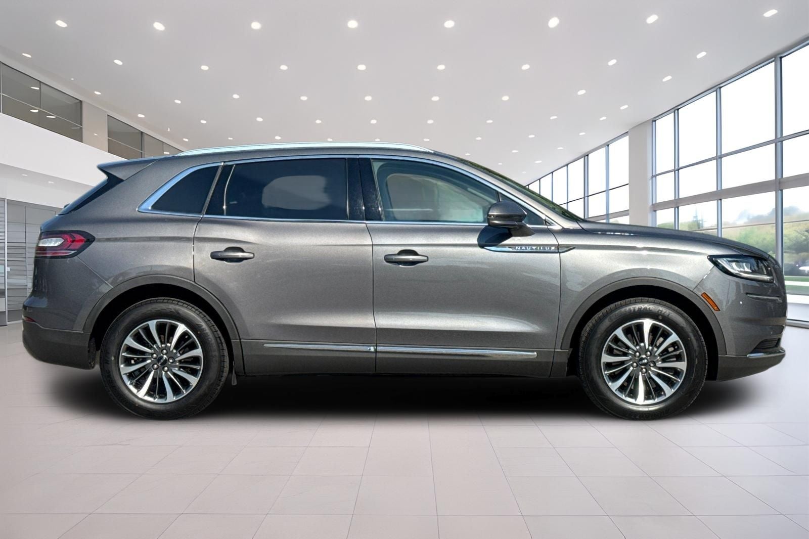 2021 Lincoln Nautilus Standard