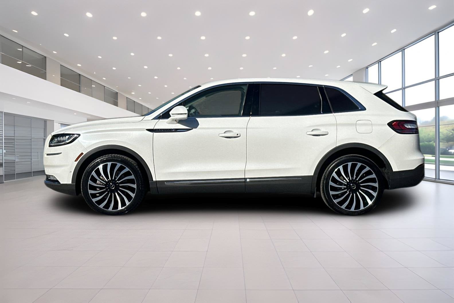 2023 Lincoln Nautilus Black Label